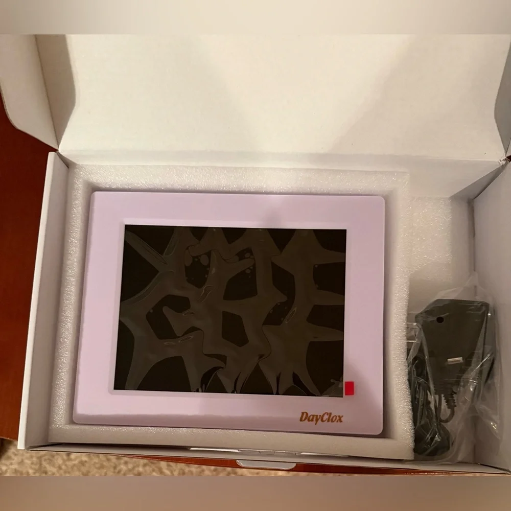 DayClox Digital Calendar Clock - Picture 5 of 7